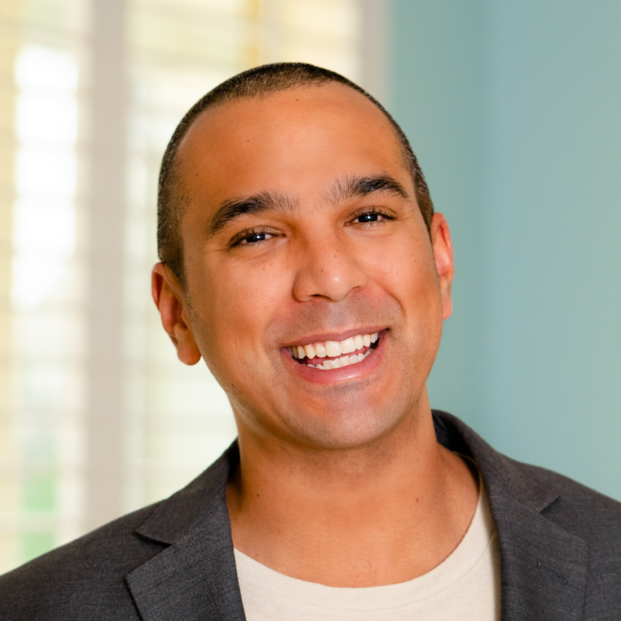 Darren DeMatas Headshot